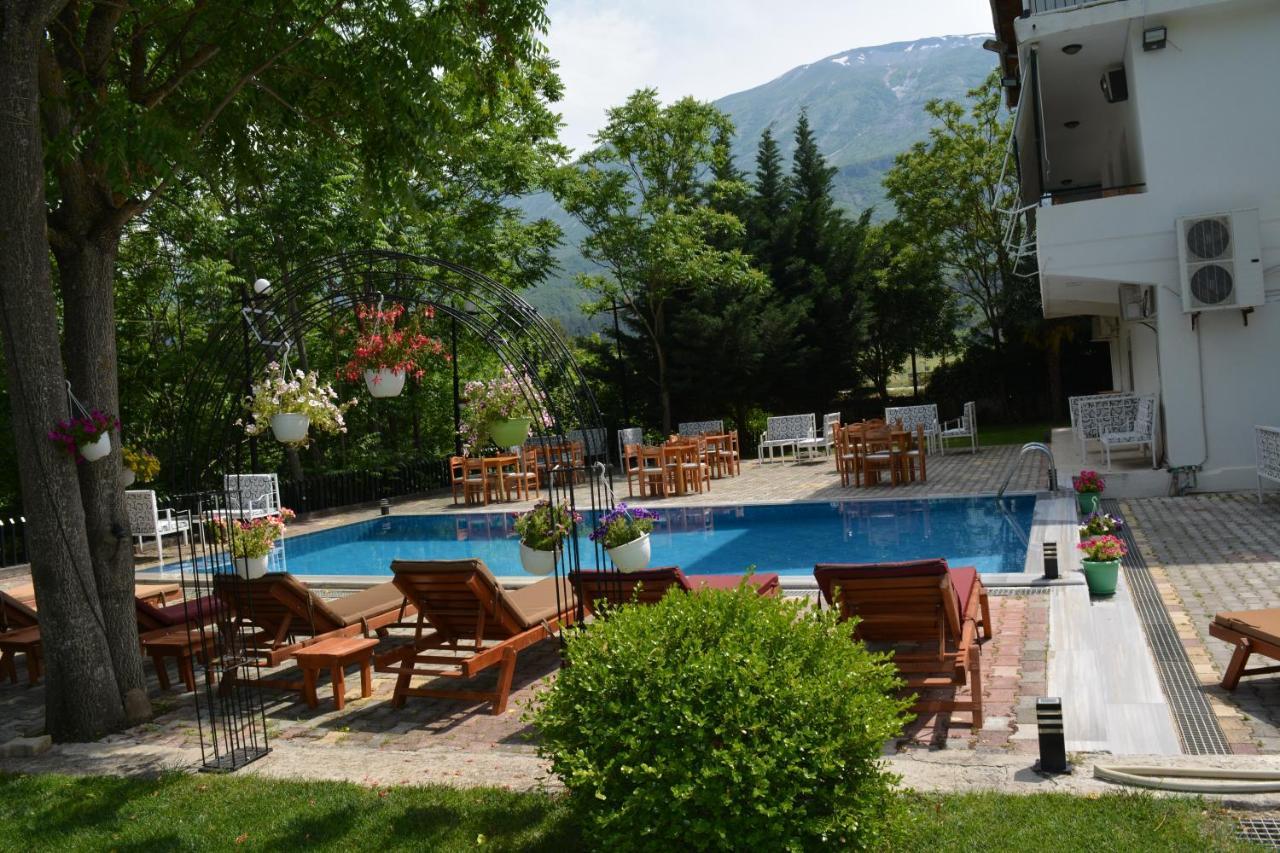 Hotel Aroma Permet Exterior photo